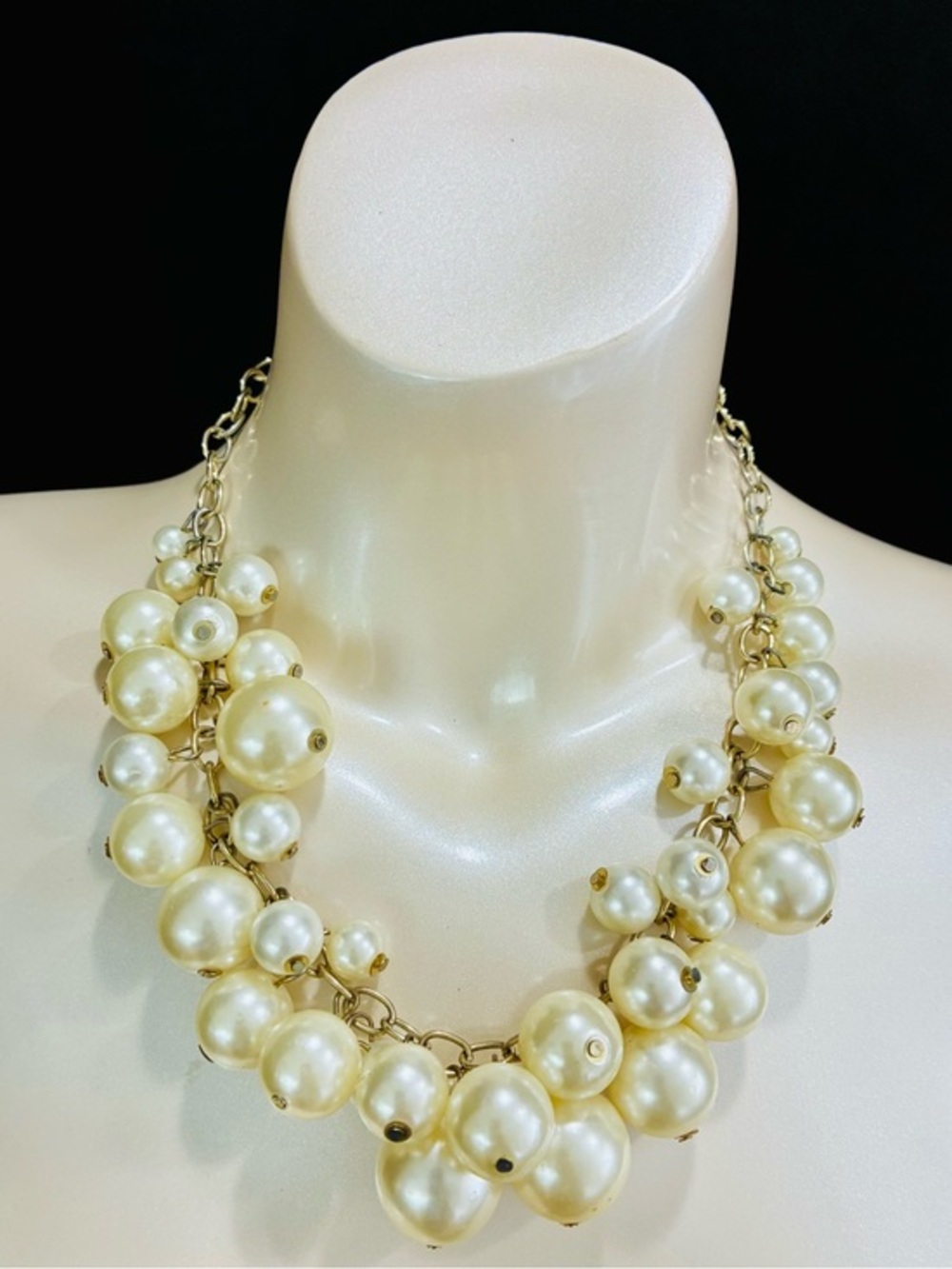 Ivory Pearl Cluster Necklace with Gold Accents Bridgerton Party Feminine